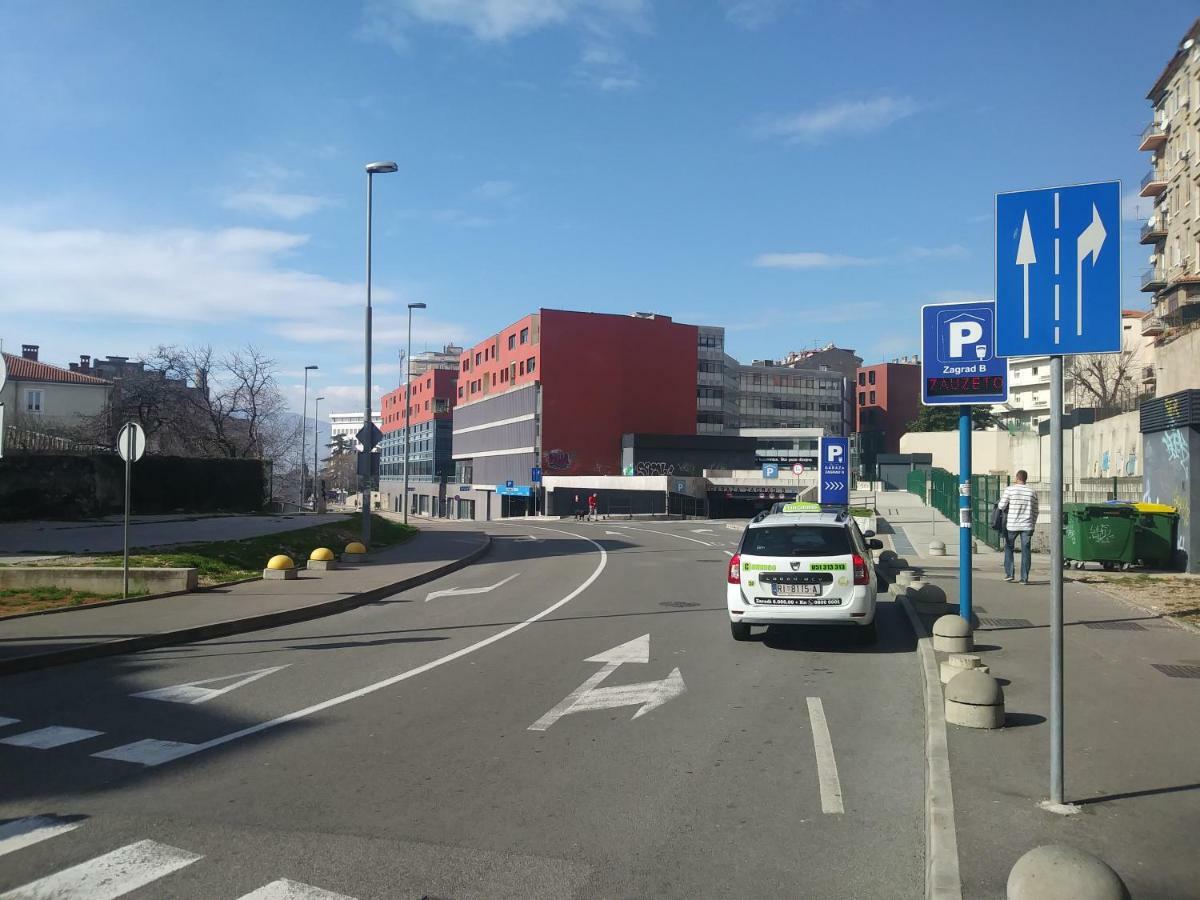 Central Zagrad Apartment Rijeka Eksteriør bilde